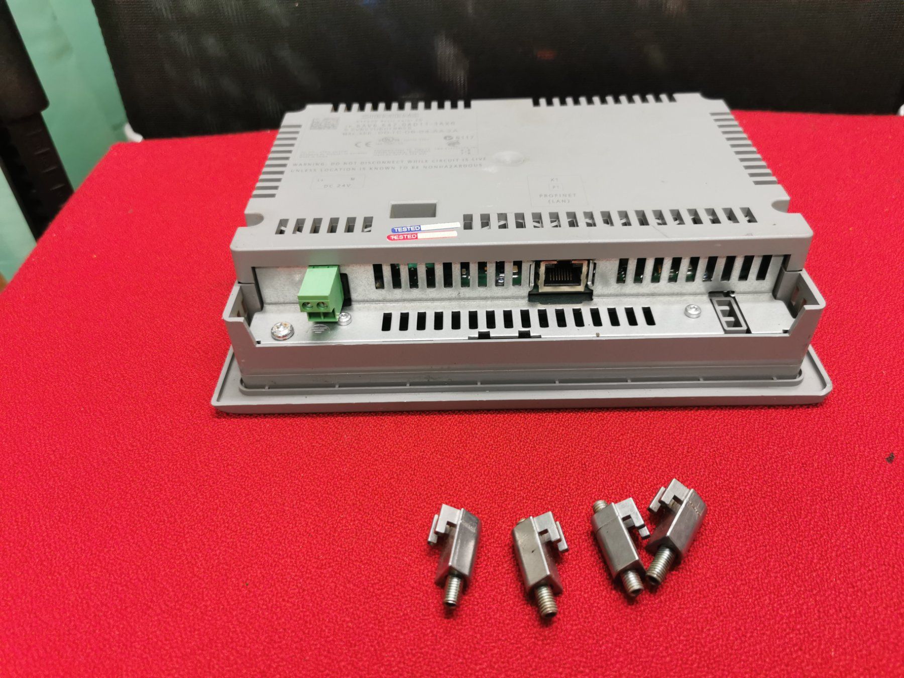 Siemens Componenti elettronici: Siemens Simatic Panel KTP600 Basic Color PN, Top Zustand! – Usato da Niederlenz venduto da Chevy_V8 4