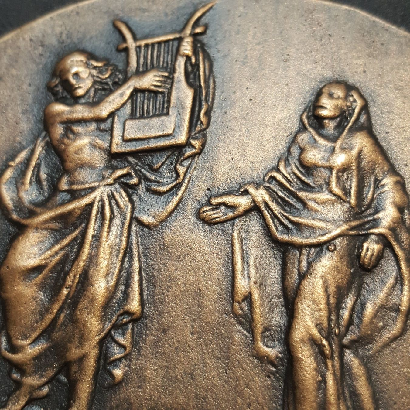 Medaglie: Medaille, Orpheus und Eurydike, Relief, 87 mm, oval, Bronze – Usato da Rieden SG venduto da res1291 5