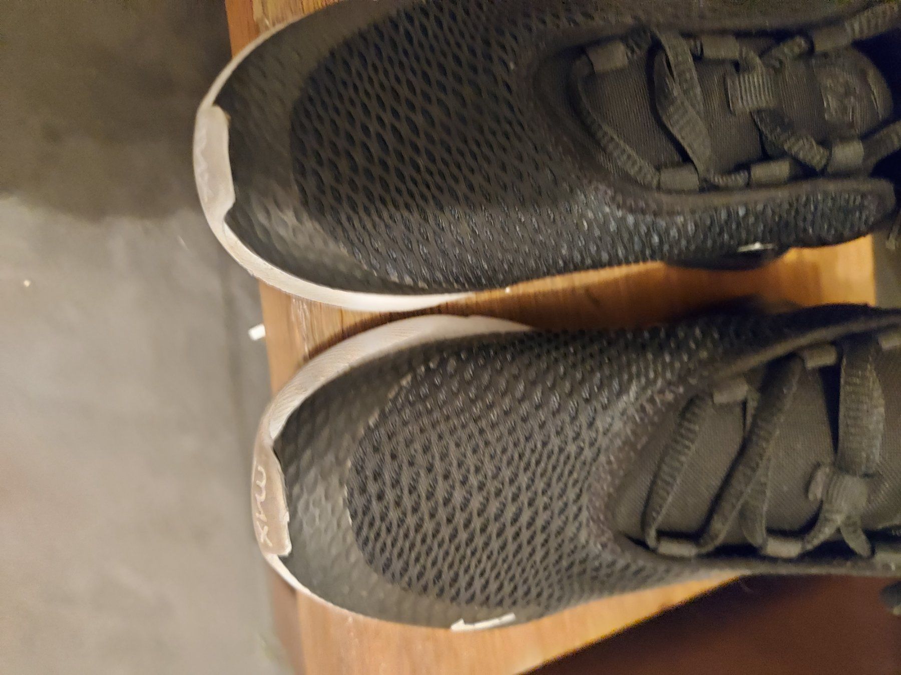 Nike Scarpe per ragazzi: Nike Air Max 270 Grösse 32 – Usato da Altishofen venduto da tammy05 1