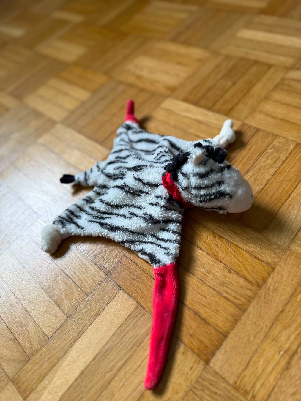 Sterntaler Giocattoli: Sterntaler Nuscheli Zebra mit Rassel – Usato da Bern venduto da jbern3012