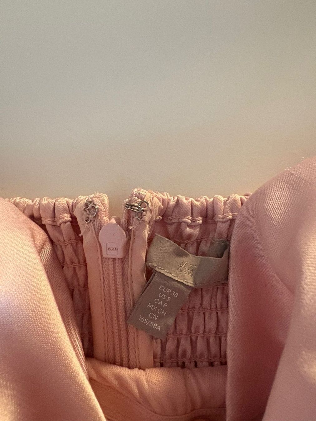 H&M Vestiti: H&M Mini Bandeau Kleid Rosa – Nuovo (secondo la descrizione) da Glattbrugg venduto da Bibble 2