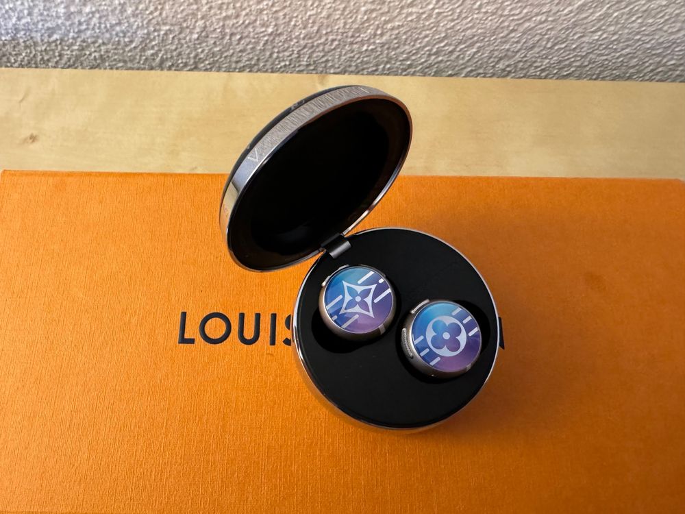 Louis Vuitton Horizon Light Up Earphones BlueToViolet Gr Kaufen