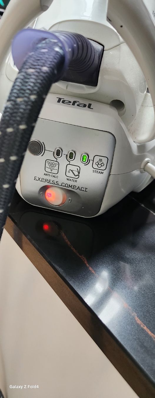 Tefal Ferri da stiro: Tefal Compact Express Bügel. – Usato da Hallau venduto da Dydda 1