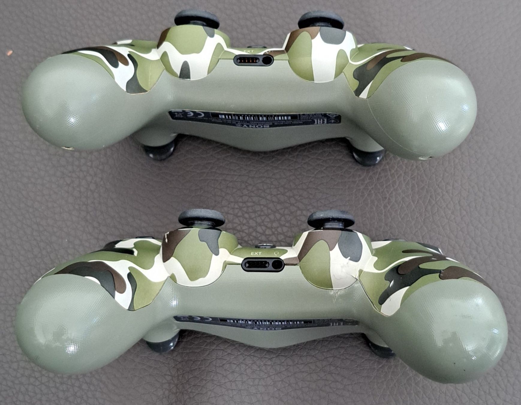 Sony Controller: Ps4 controller Original SONY 2 Stück – Gebraucht aus Biel/Bienne von Sasha4u 4