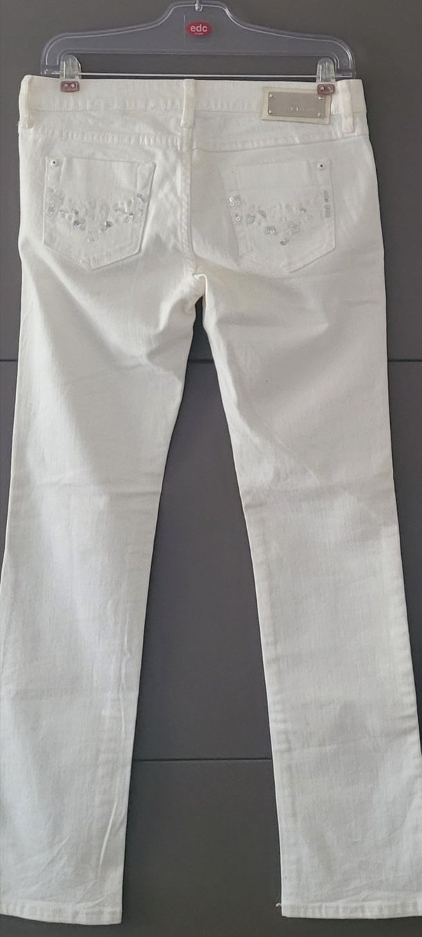 Tally Weijl Jeans: Jean Tally Weijl taille 38/Coton/elastique – Neuf (Voir description) à Vevey par x_y_f 2