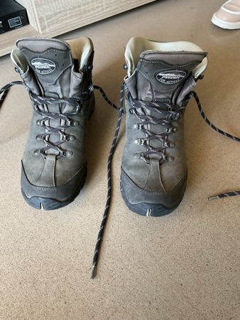 Meindl Wanderschuhe Gr. 9 1/2 , Grau, "GORETEX® vibram Sohle