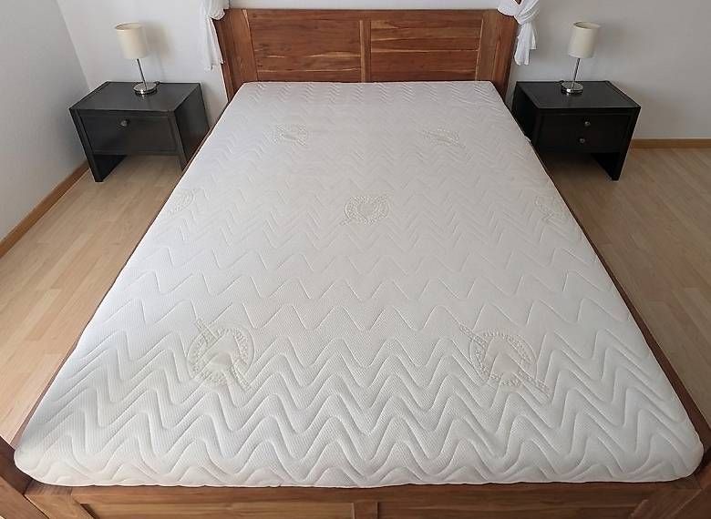 Matratzen: Matratze Greenfirst 1600x200cm – Gebraucht aus Münchenbuchsee von craziijH__