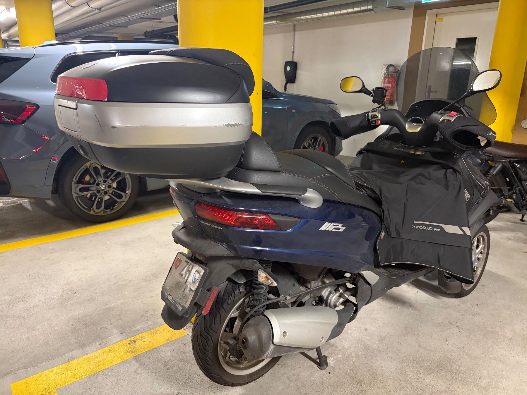 Piaggio A tre ruote: Piaggio MP3 300cc LT ABS – Usato da Adliswil venduto da aleinzola 2