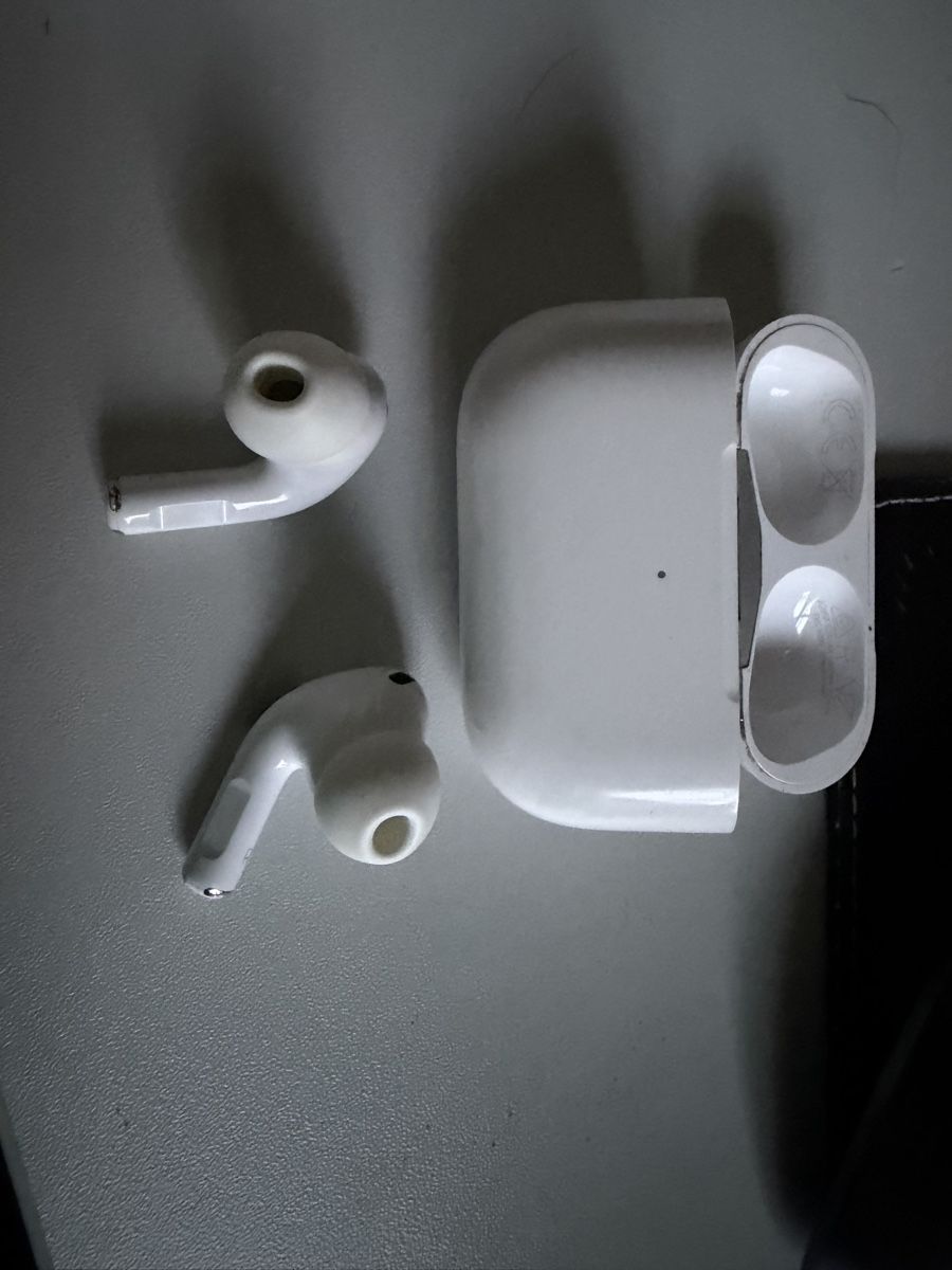Apple Casques audio: Apple AirPods Pro (2nd Generation) – D'occasion à Heiden par Theholyking