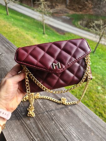 Melie Bianco Gigi – Kleine Schultertasche in Burgunderrot