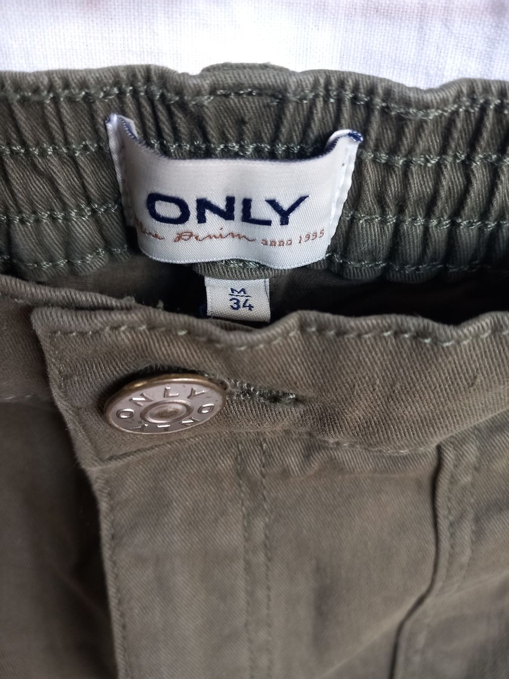 Only Hosen: Pantalon cargo ONLY vert kaki Taille M – Neu (gemäss Beschreibung) aus Faoug von per_kp6r 2