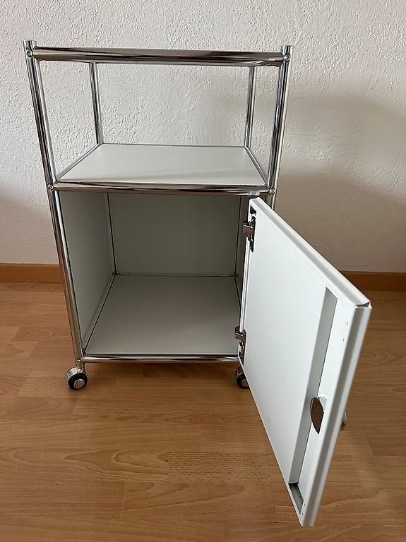 Banconi: Tchibo CN3 Metall-Rollcontainer mit Klappe Weiss – Usato da Stäfa venduto da Whithy 1