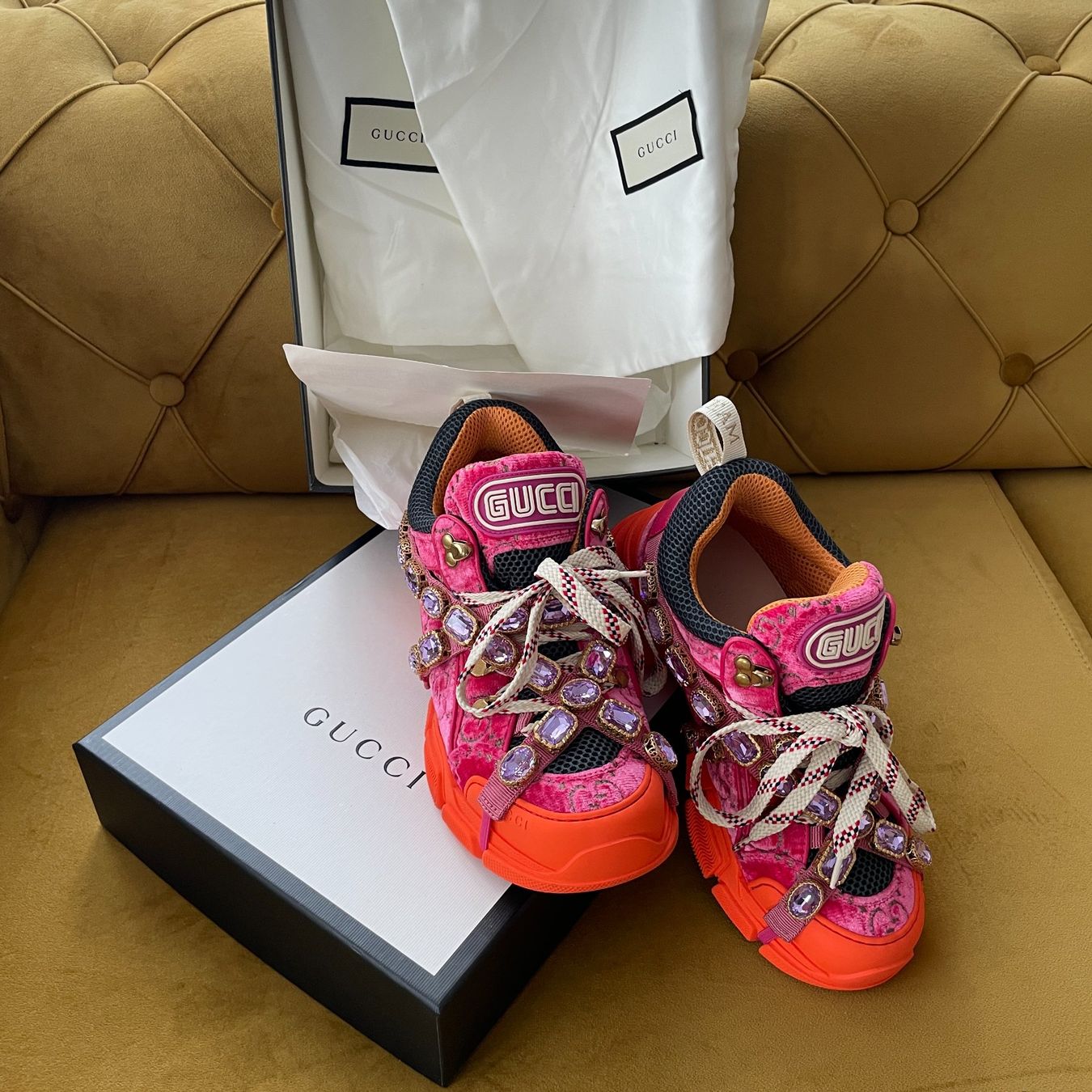 Scarpe da donna: Gucci Flashtrek Crystals 'Pink' – Usato da Dagmersellen venduto da sheli17 1