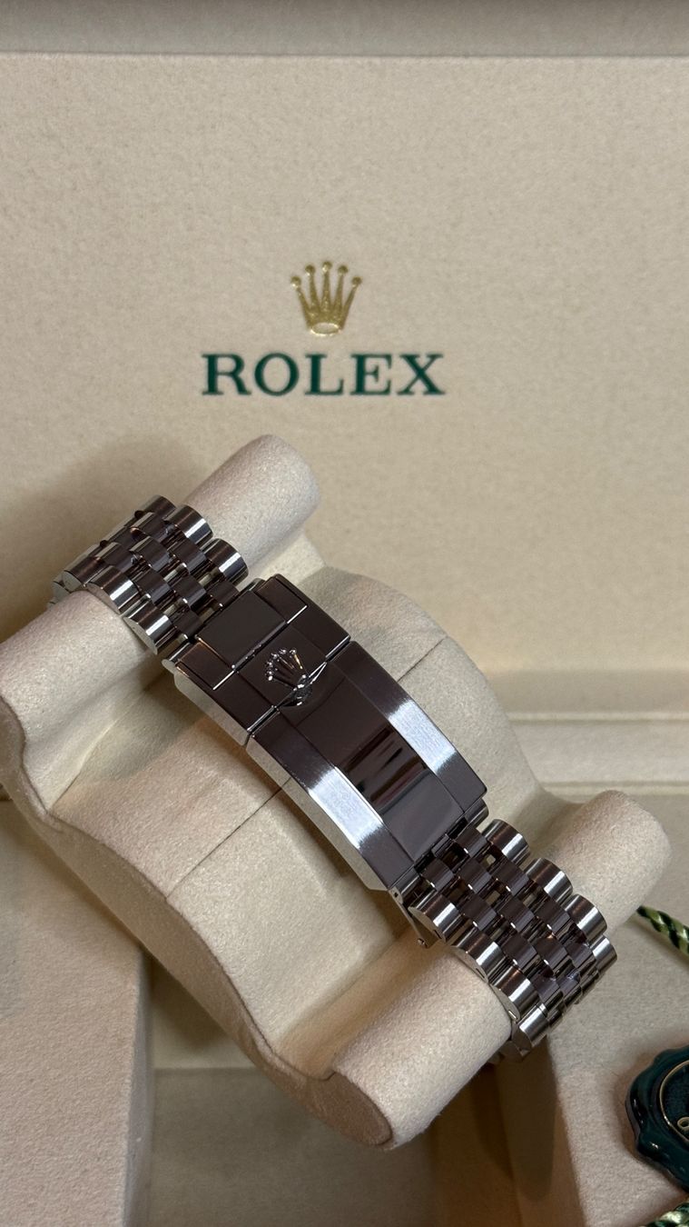 Rolex Orologi: Rolex GMT Master II Batgirl – Nuovo (secondo la descrizione) da Abtwil SG venduto da TIMECOLLECTOR 3