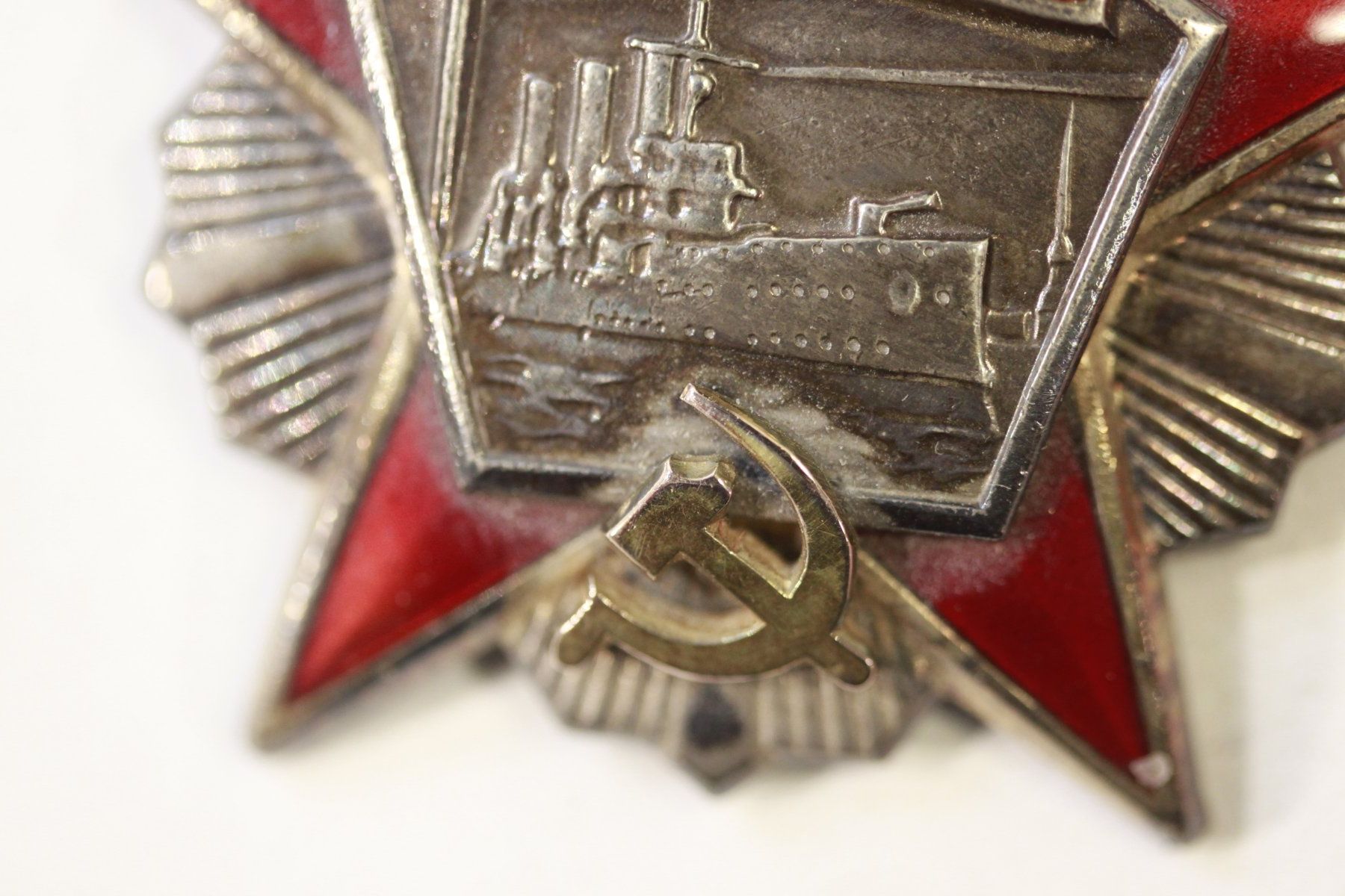 Medaglie: Ordre de la revolution Octobre Soviet – Usato da La plaine venduto da 7A6T2ME 4