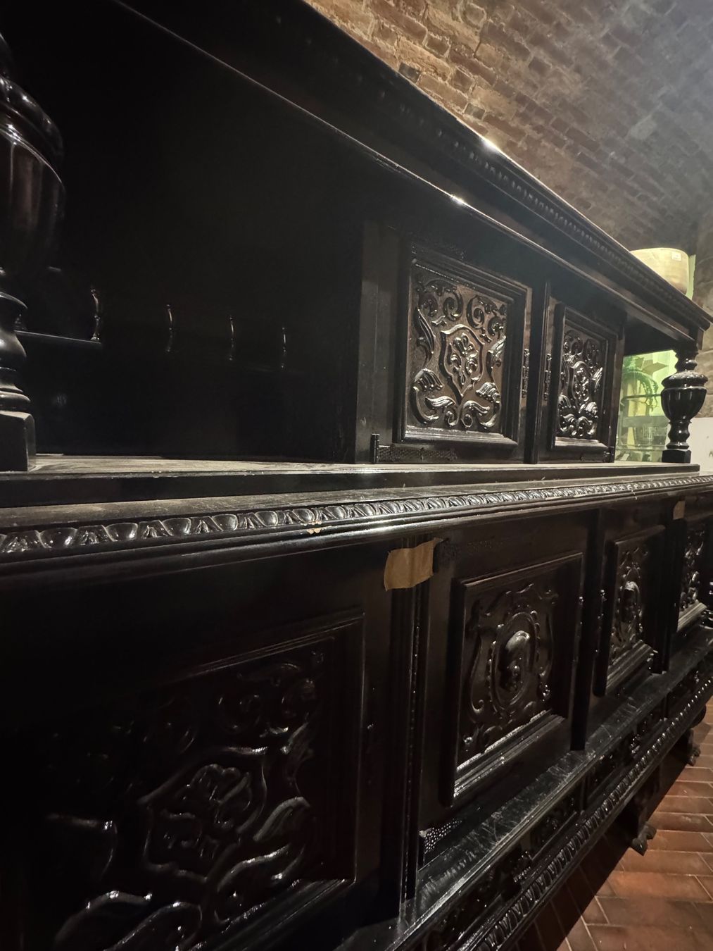 Büffets: Meuble laqué noir ancien – Gebraucht aus Lausanne von aur_7bl9 1