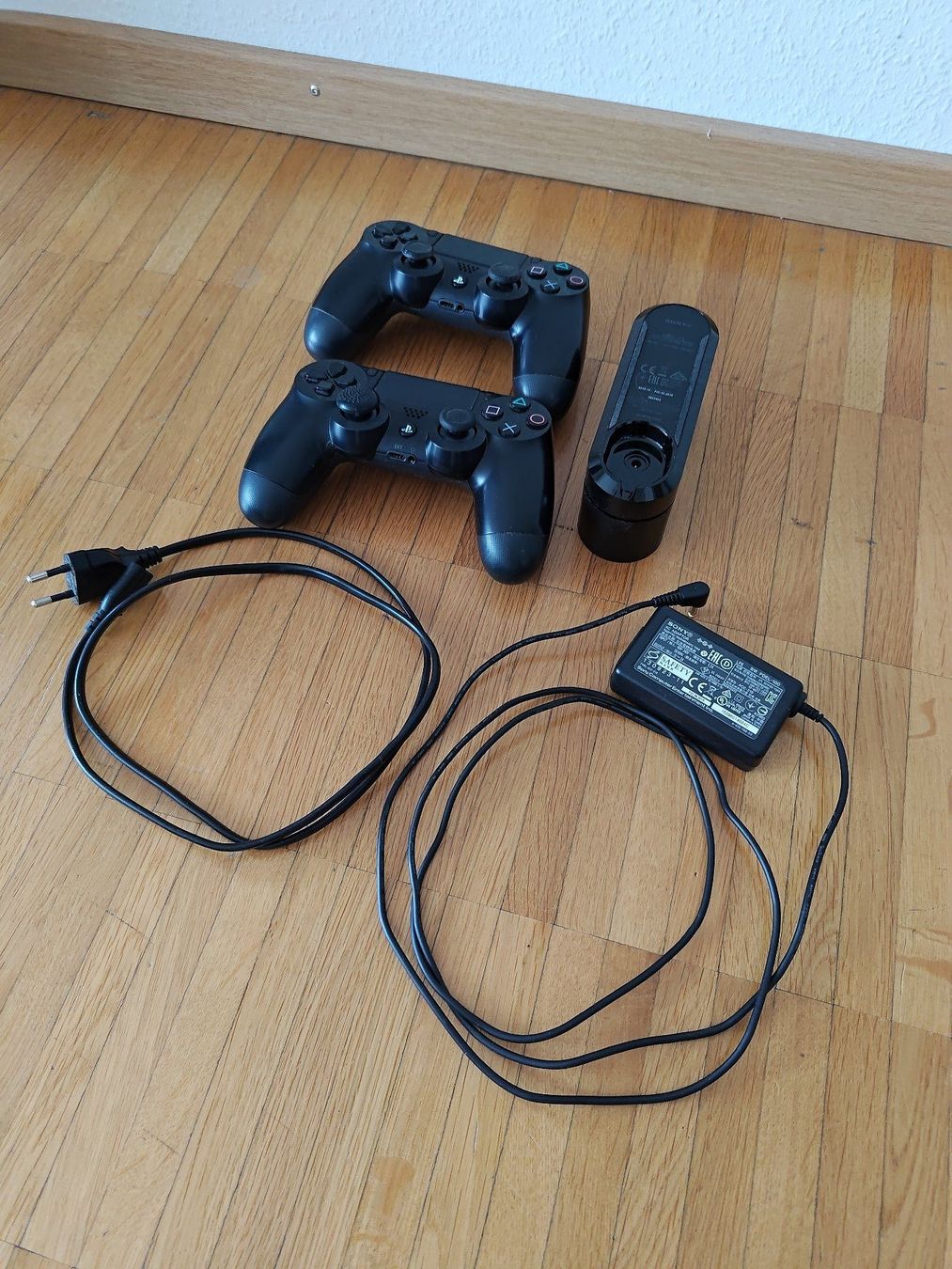 Dockingstation: 2 PS3 Controller mit Charging Dock – Defekt aus Hochdorf von all_u_want 3