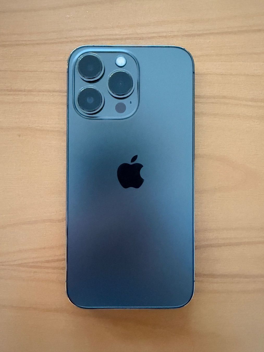 Apple Telefoni cellulari / Smartphones: Makelloses iPhone 13 Pro 256 GB, Farbe Graphit mit Zubehör – Usato da Oberwil BL venduto da tom_ytl5 3