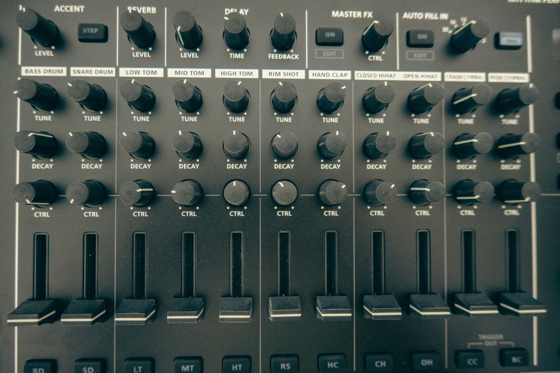 Roland Strumenti musicali: Roland TR-8S – Usato da Luzern venduto da me9_9h8x 2