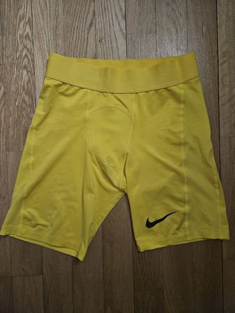 Nike Thermo Hose Gr.M