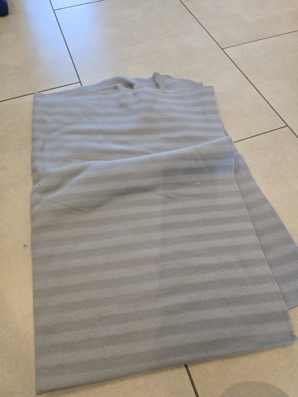 Ikea Couvertures: Ikea VITMOSSA Plaid / Fleecedecke – D'occasion à Rickenbach b. Wil par Kth_v8 1