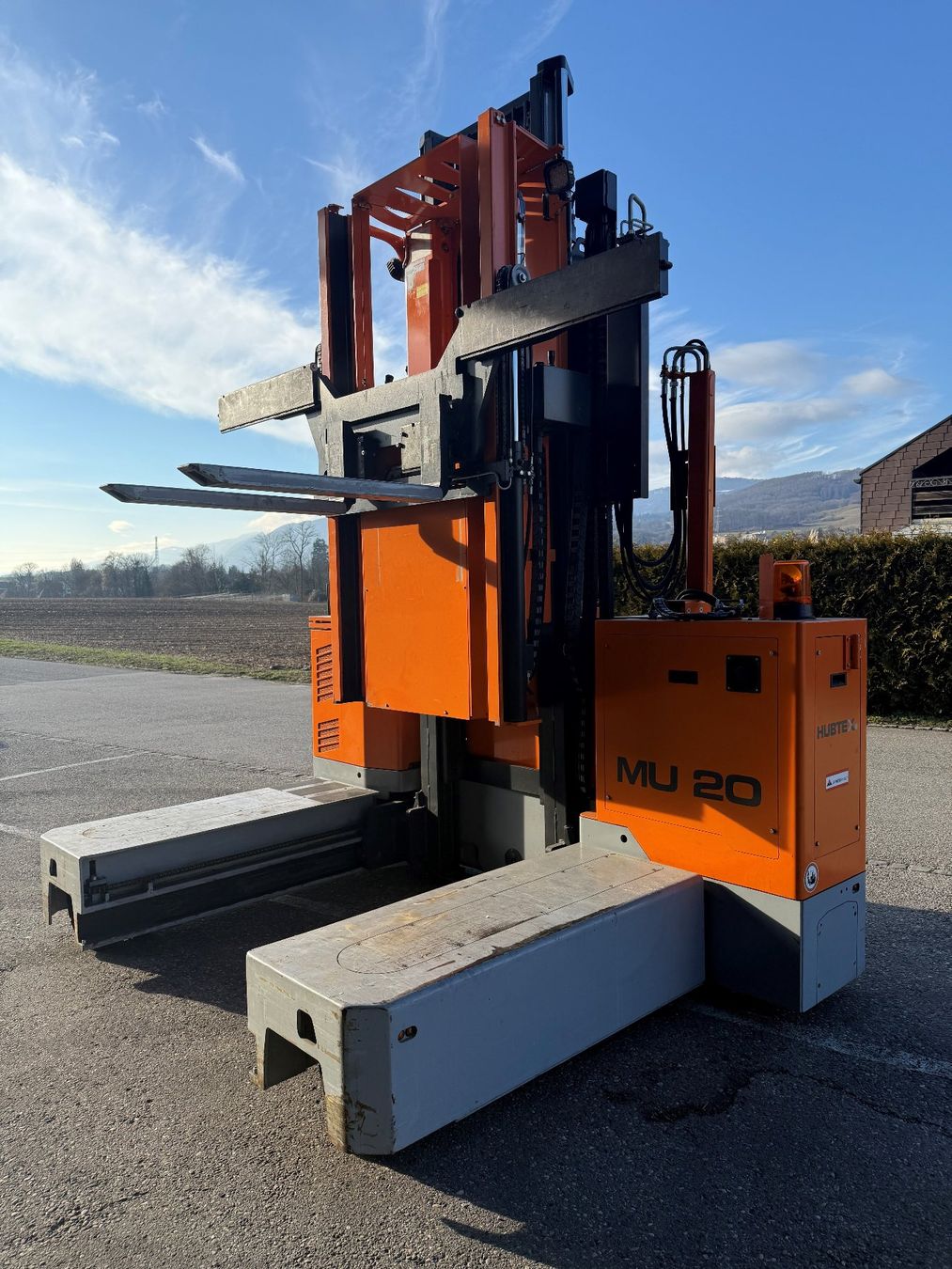 Carrelli elevatori e a forche: Elektro-Mehrwege-Seitenstapler – Usato da Wiedlisbach venduto da TomwoodAG 1