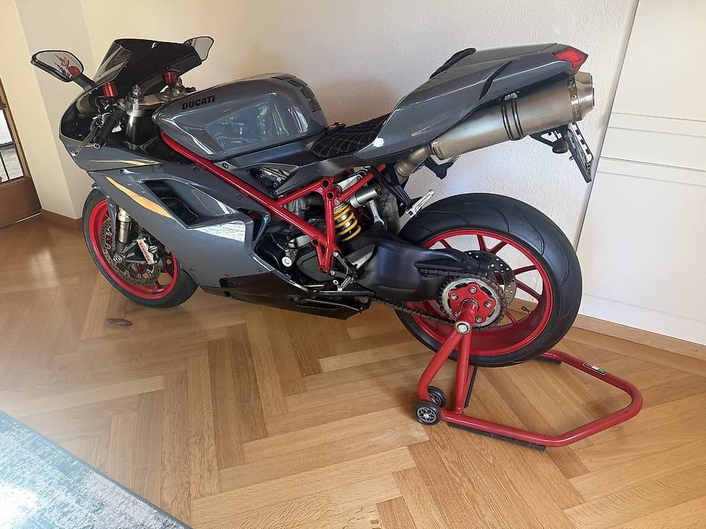 Ducati Route: Ducati  848 evo – D'occasion à Dürrenäsch par Maecu42 3