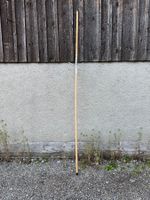 Designer Garderobe aus Holz und Aluminium
