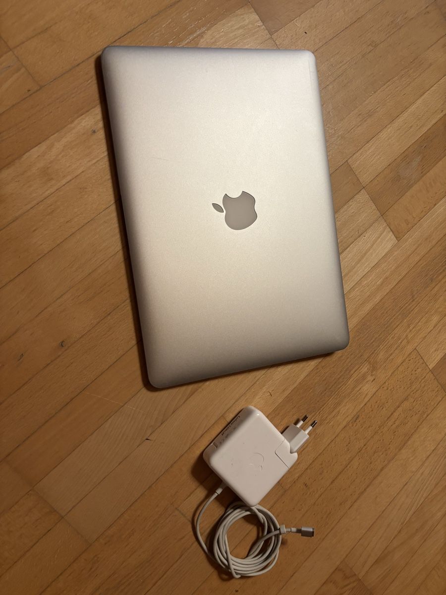 Apple Notebook: Macbook Air – Usato da Hinwil venduto da luepat