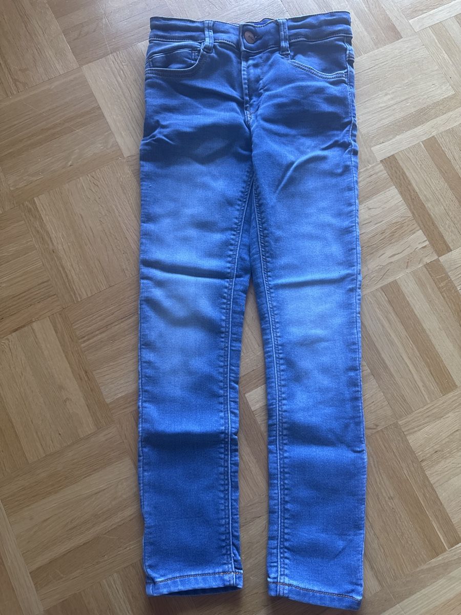 Okaidi Hosen: Kinder Jeans, Gr. 128 – Gebraucht aus Kilchberg ZH von Von_dutch