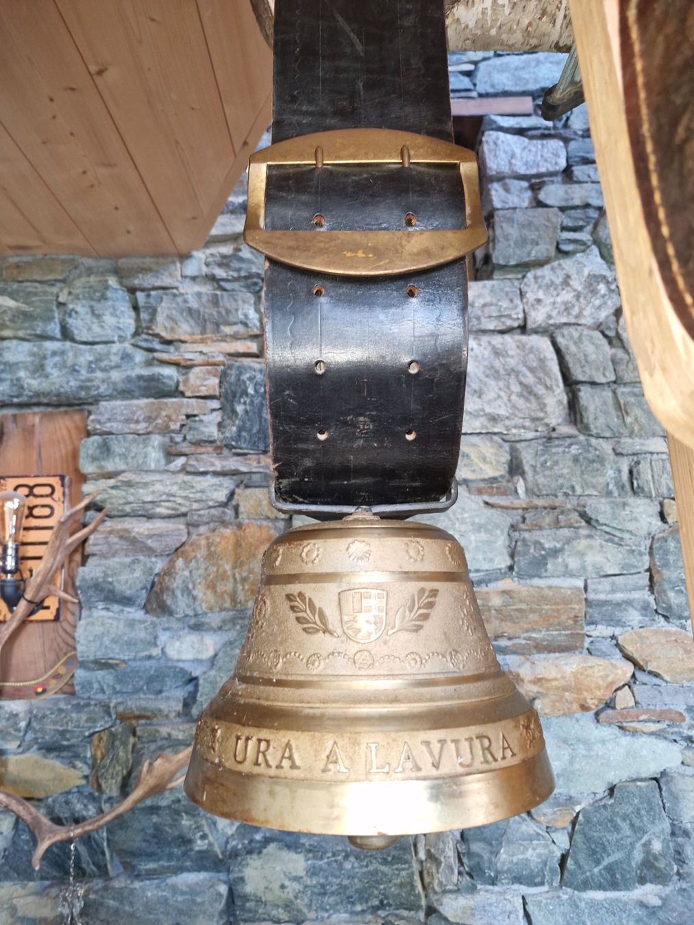 Cloches & sonnailles: Glocke Treichel – D'occasion à Guarda par rue_bpd7