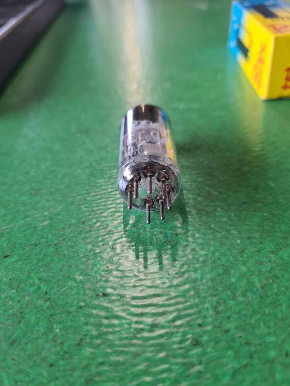 Elektronikbauteile: EL92 Röhre – Neu und originalverpackt aus Derendingen von CompiDD 2