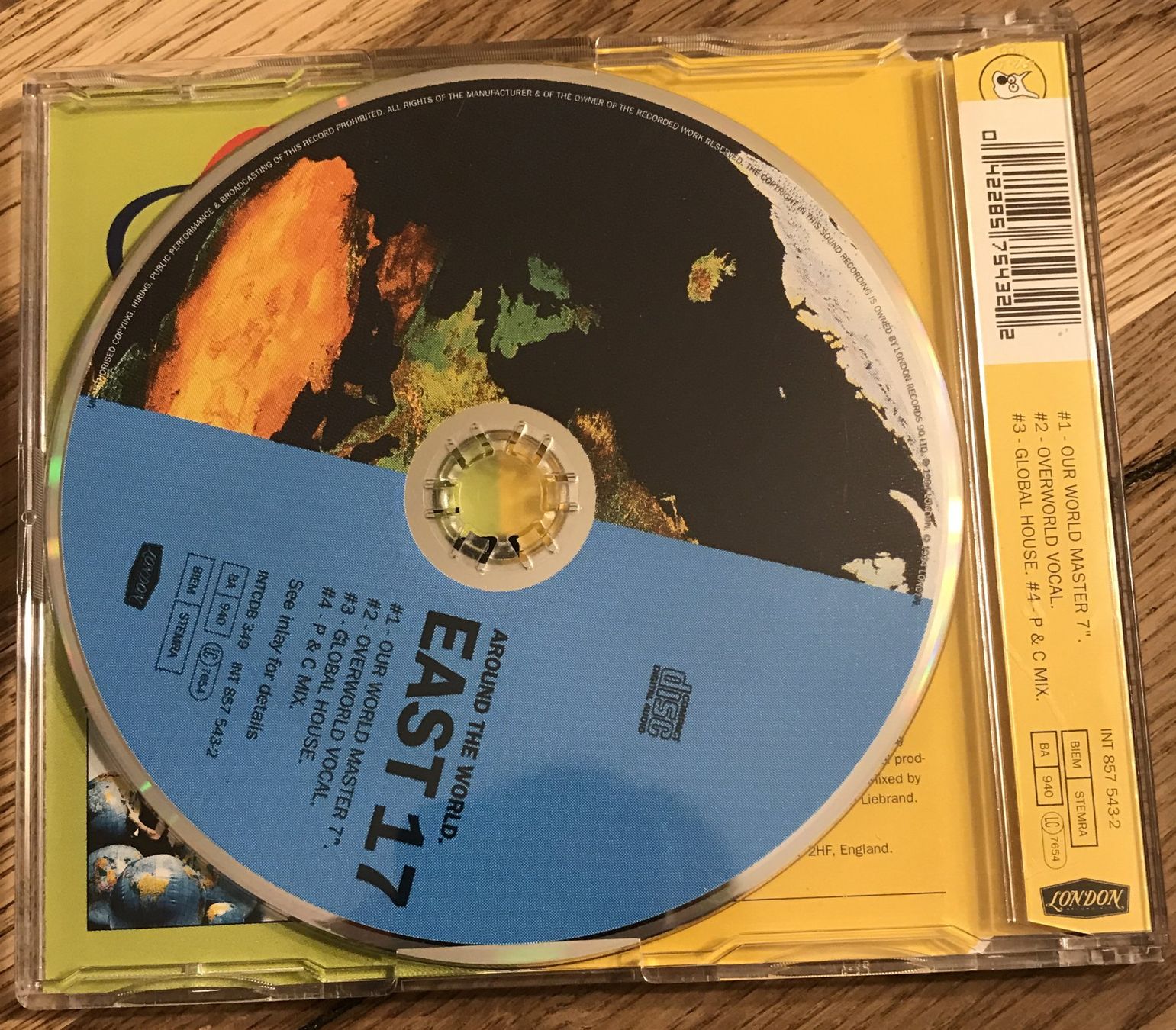 CDs: CD- East 17- Around The World- CD Single Maxi – Gebraucht aus Guntershausen von Gloominati 1