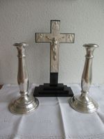 Antikes Kruzifix mit 2 Kerzenständer versilbert, Versehkreuz