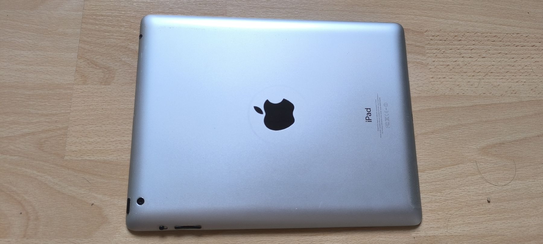 Apple Tablet PC: IPad 4 en très bon état  – Usato da Arnex-sur-Orbe venduto da mbdaso 1