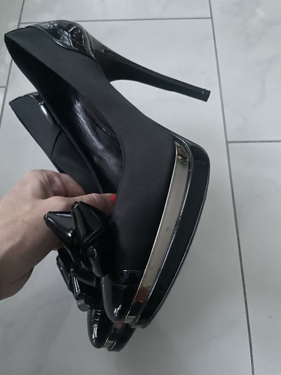 Roberto Cavalli Scarpe da donna: Gr.40 Roberto Cavalli Pumps mit Plateau – Usato da Au ZH venduto da Daiga