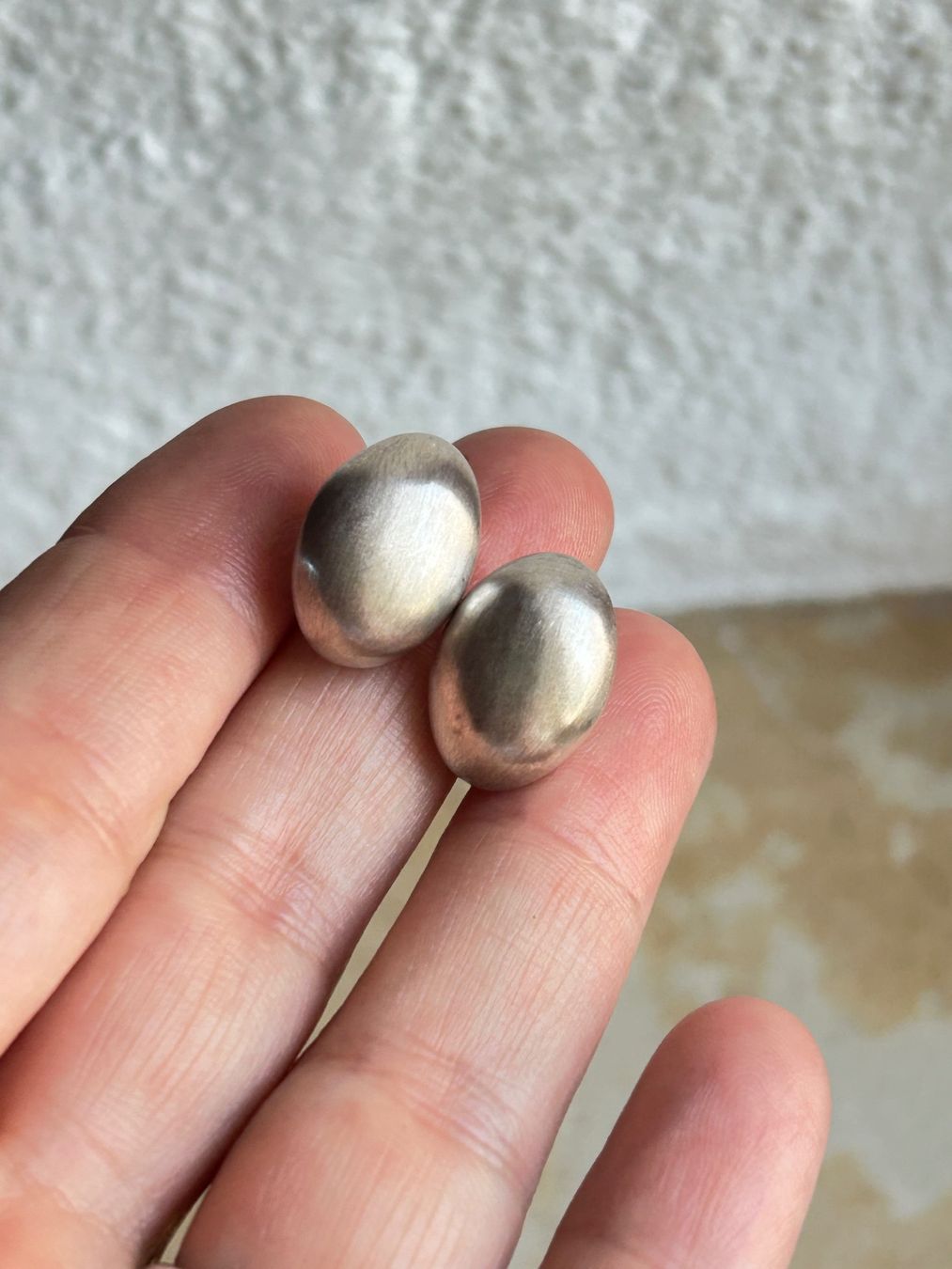 Ohrringe & -stecker: Ohrenstecker voll OVAL (sterling silber) – Gebraucht aus Dittingen von Bijoubelle 1