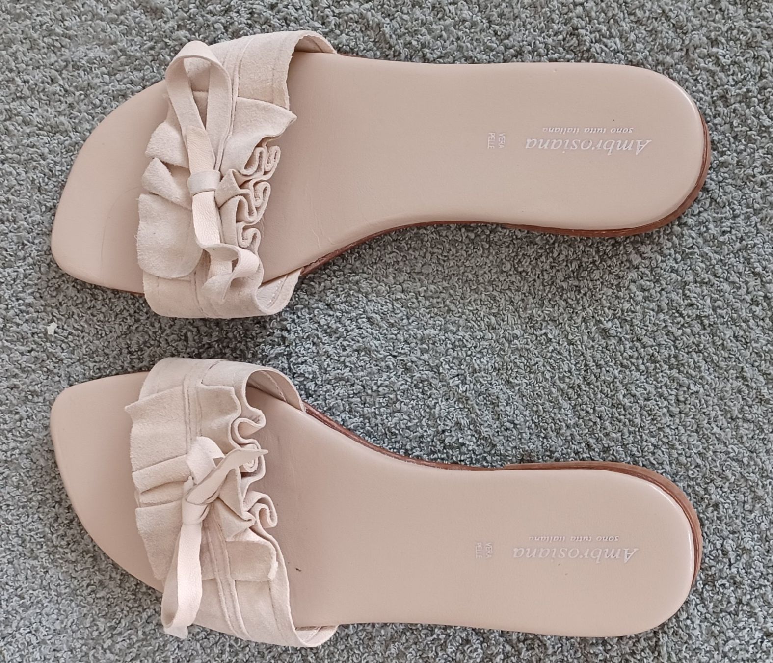 Scarpe da donna: Pantoletten Beige Leder Grösse 38 – Usato da Kriens venduto da IsabelleW0102