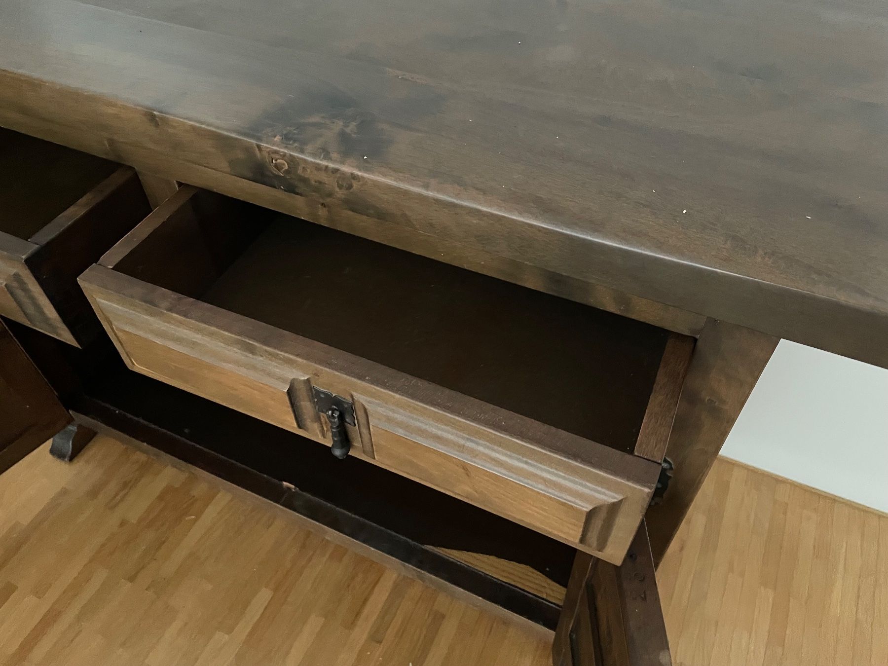 Kommoden: Rustikale Anrichte/Sideboard spanischer Stil mit Schubladen – Gebraucht aus Winterthur von moschtli20 5
