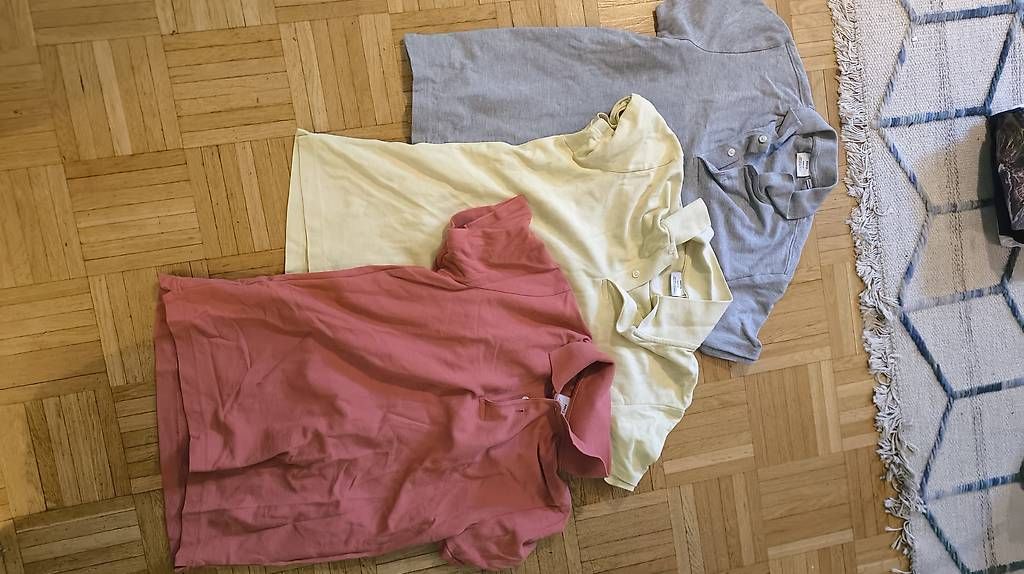 Polo-Shirts: 3 Polos Mangel Gr S  – Gebraucht aus Basel von wis_c5wz