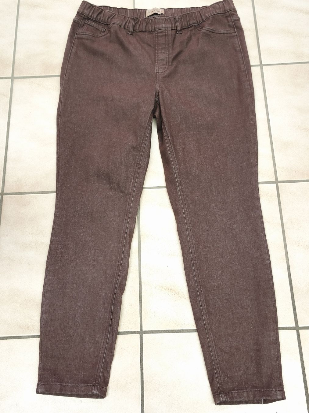 Jeans: Damen Jeans Tchibo Essentials braun Grösse 44 – Nuovo (secondo la descrizione) da Emmetten venduto da SecondhandSiska