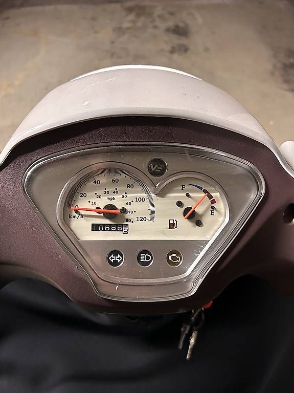 Scooters: Scooter VENGO Zahara 125 – Gebraucht aus Carouge GE von chr_69xn 3