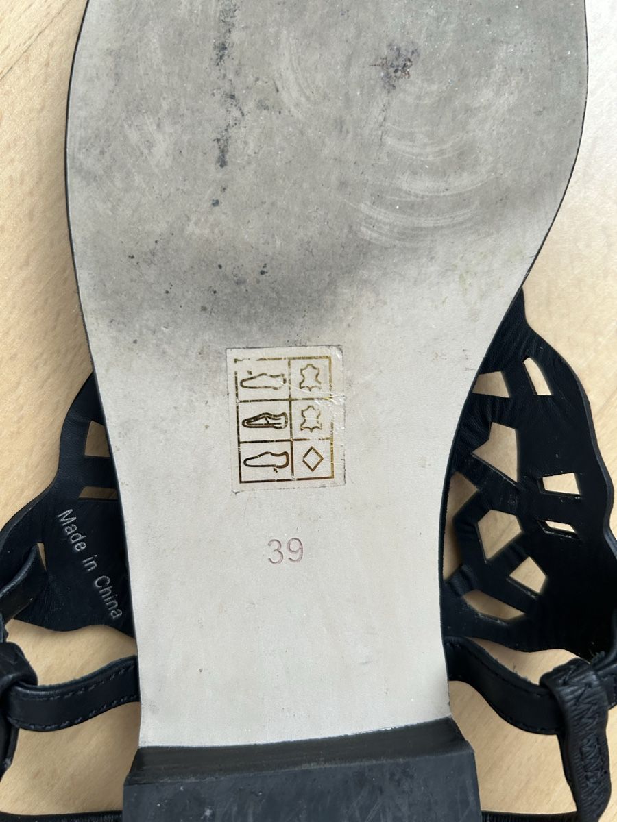 Marc Cain Scarpe da donna: Sandale Flip-Flop schwarz Marc Cain Gr. 39 – Usato da Reinach BL venduto da meinstil 4