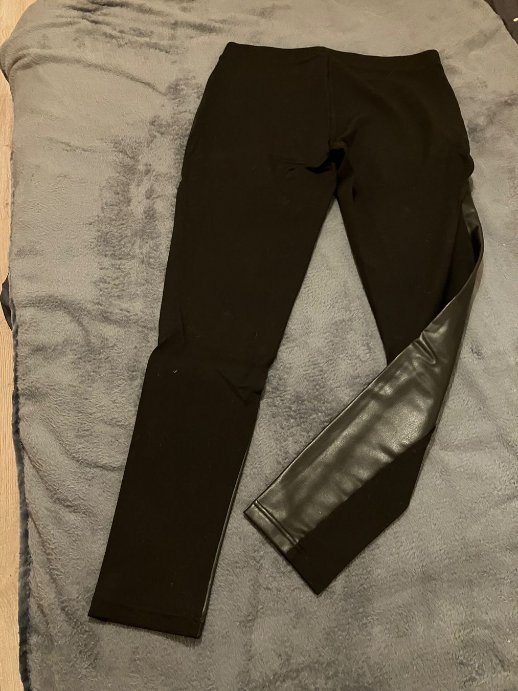 Leggings: Kunstleder-Stoffleggins Gr.M, neuwertig – Neu (gemäss Beschreibung) aus Schaffhausen von Simmel80 1
