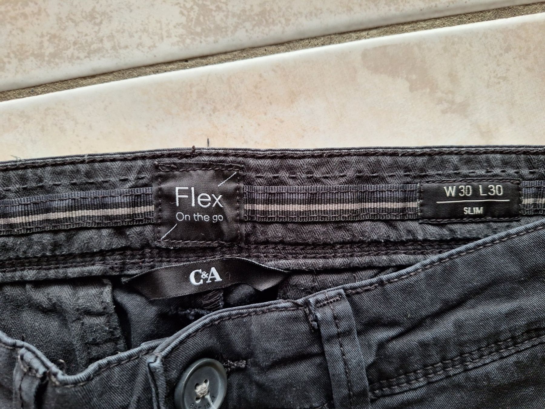 C&A Hosen: Herren Hose Flex Slim W30 L30, 2 Stück – Gebraucht aus Starrkirch-Wil von LucyDog 2