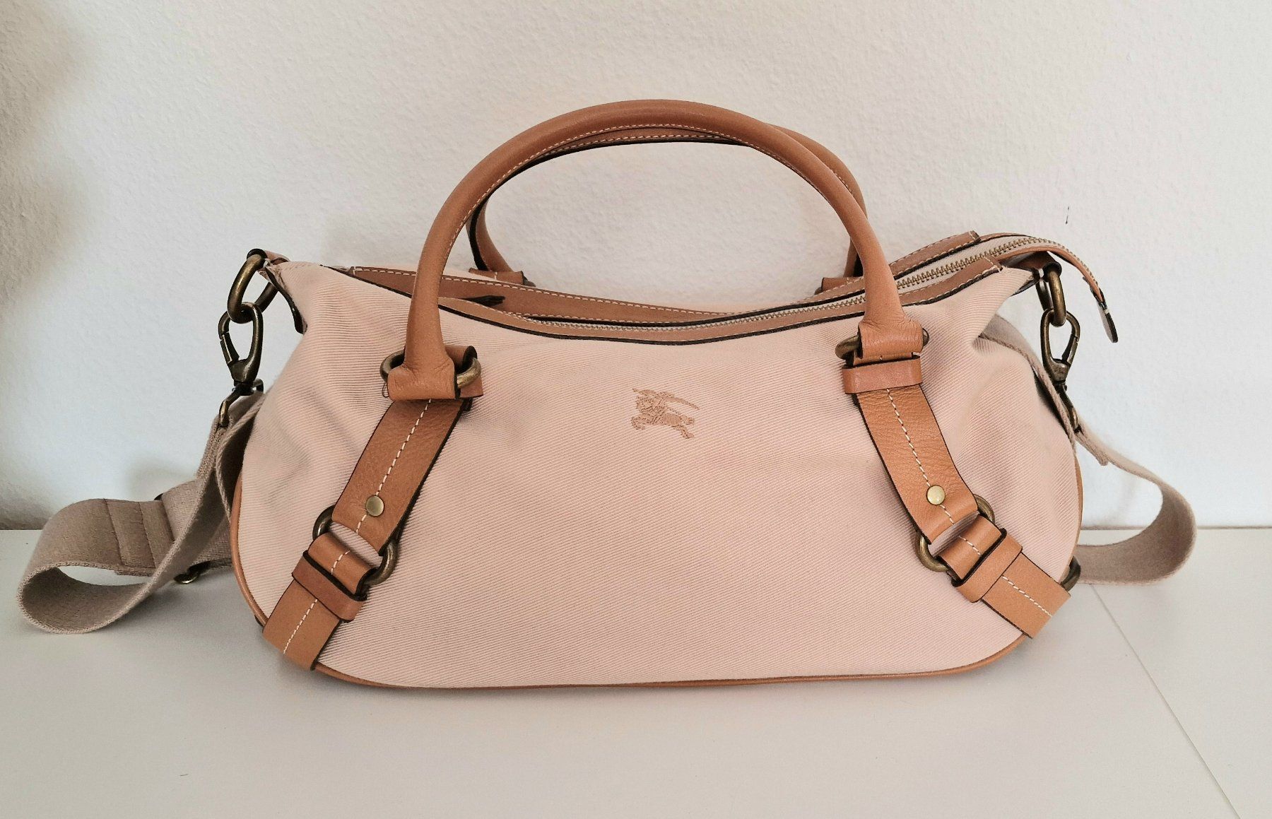 Burberry Altro in  Abbigliamento & Accessori: Original Burberry Umhängetasche – Nuovo (secondo la descrizione) da Nänikon venduto da Ticino555 1