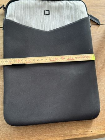 Dicota Laptop Hülle / Sleeve 13 Zoll, neuwertig top