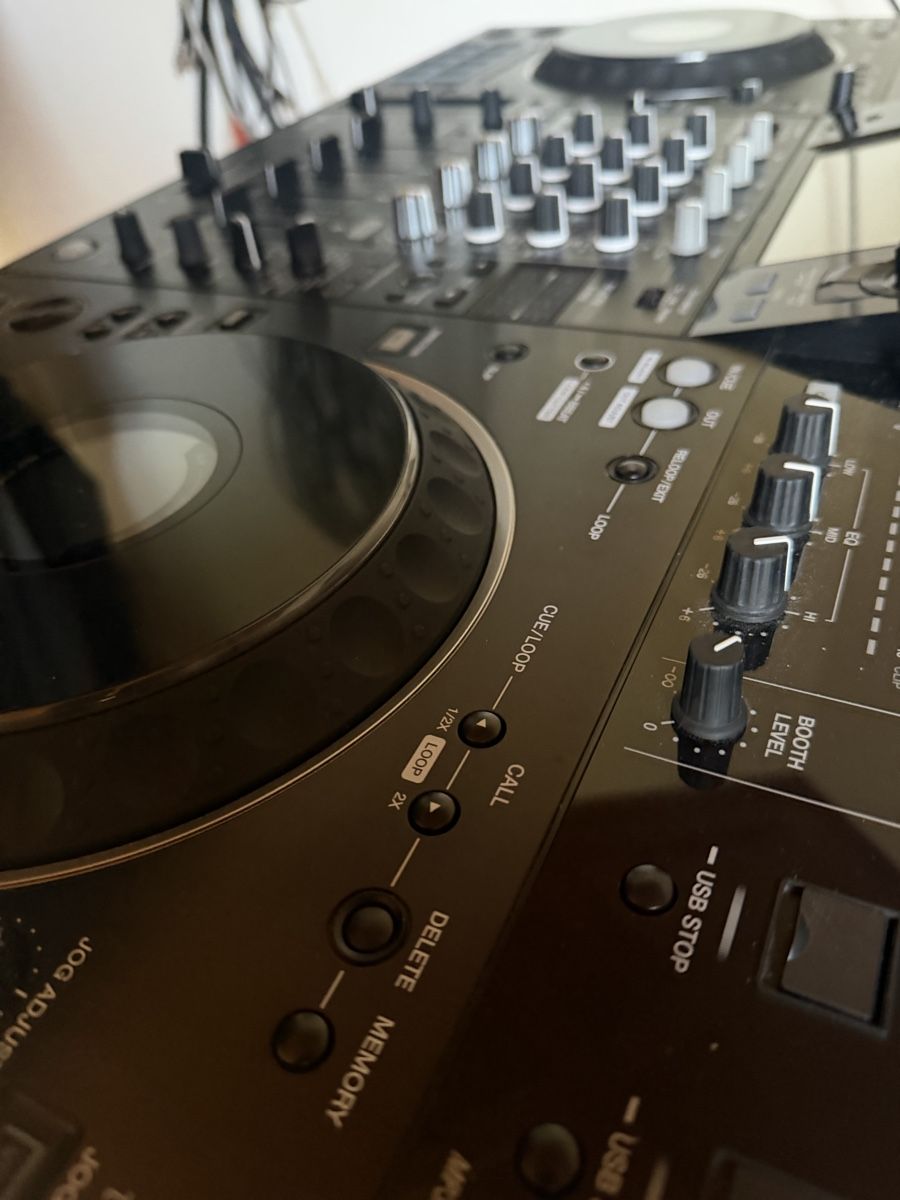 Pioneer Console di mixaggio: Pioneer Dj Xdj Xz Standalone – Usato da Gelterfingen venduto da celli05 5