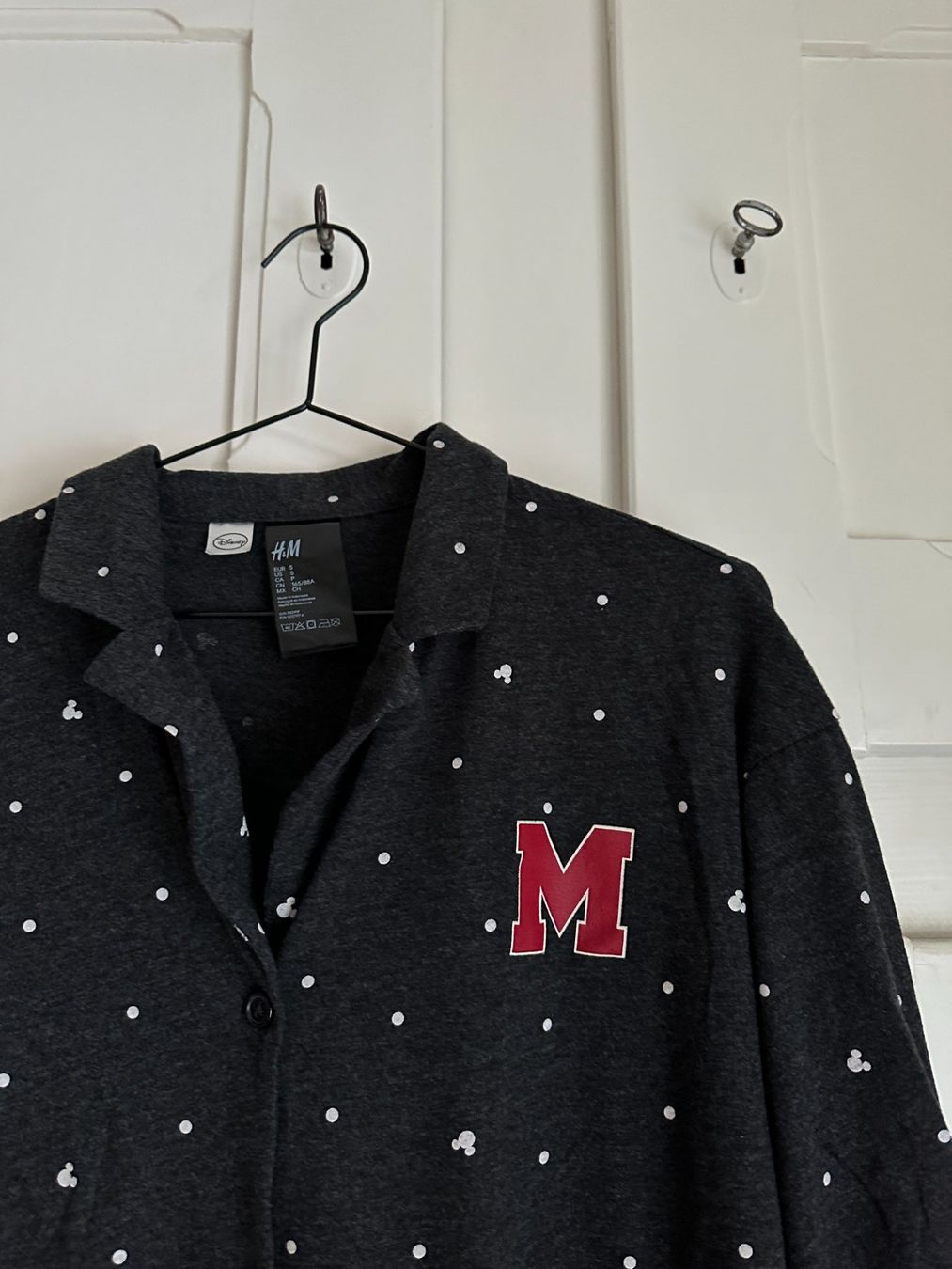 H&M Negligees & Pyjamas: Disney Pyjama dunkelgrau - S – Gebraucht aus Zürich von Diazaio 3