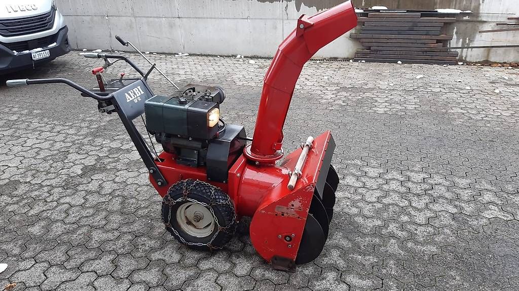 Aebi Tutte le macchine: Schneefräse Aebi SF12 – Usato da Appenzell venduto da surum 3